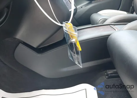 2019 Tesla Model S 100D/75D/Long Range/Standard Range from USA, damaged, VIN 5YJSA1E24KF311683